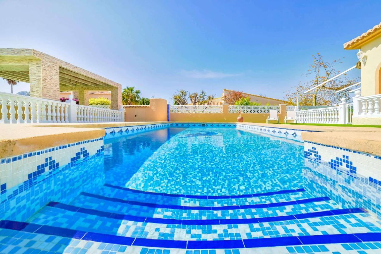 Villa Alaska - Plusholidays Кальпе Экстерьер фото